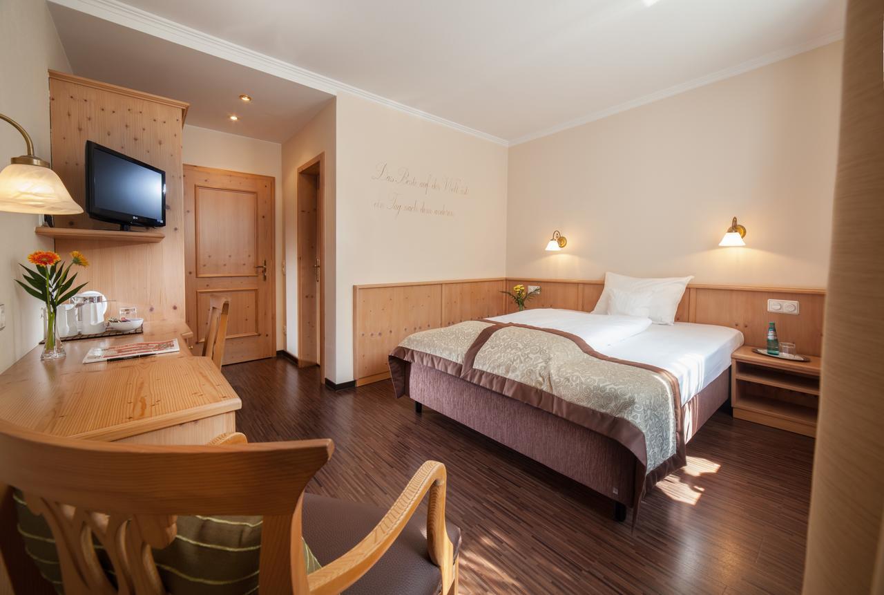 Hotel Eschenhof Kirchheim bei Muenchen Εξωτερικό φωτογραφία